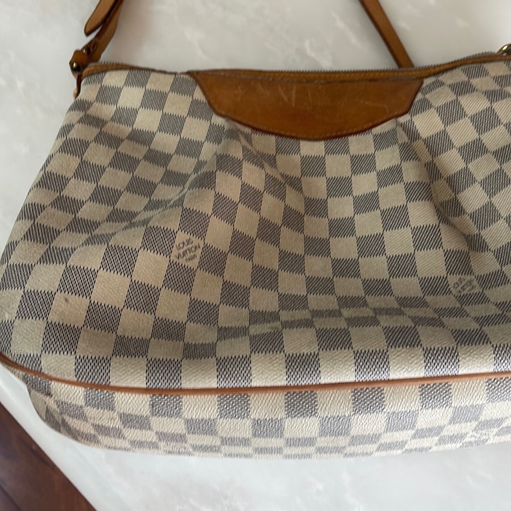 Louis Vuitton bag